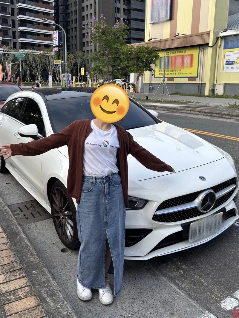 學員與賓士 CLA250 的交車紀錄